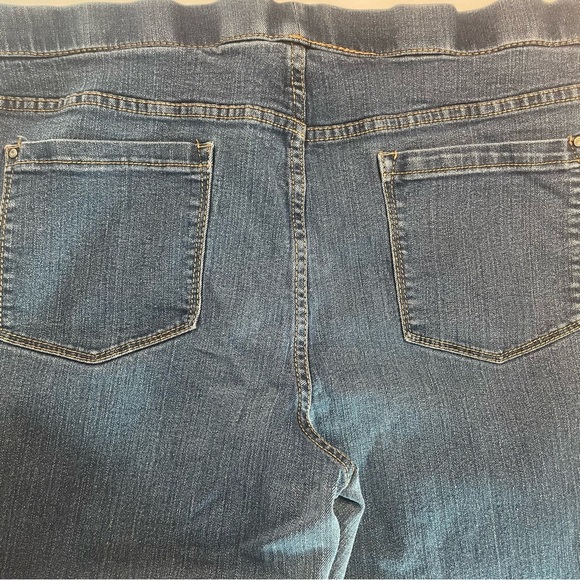 Faded Glory 16 Women’s Skinny Blue Jeans with Stretch Waist PRELOVED - Picture 5 of 8